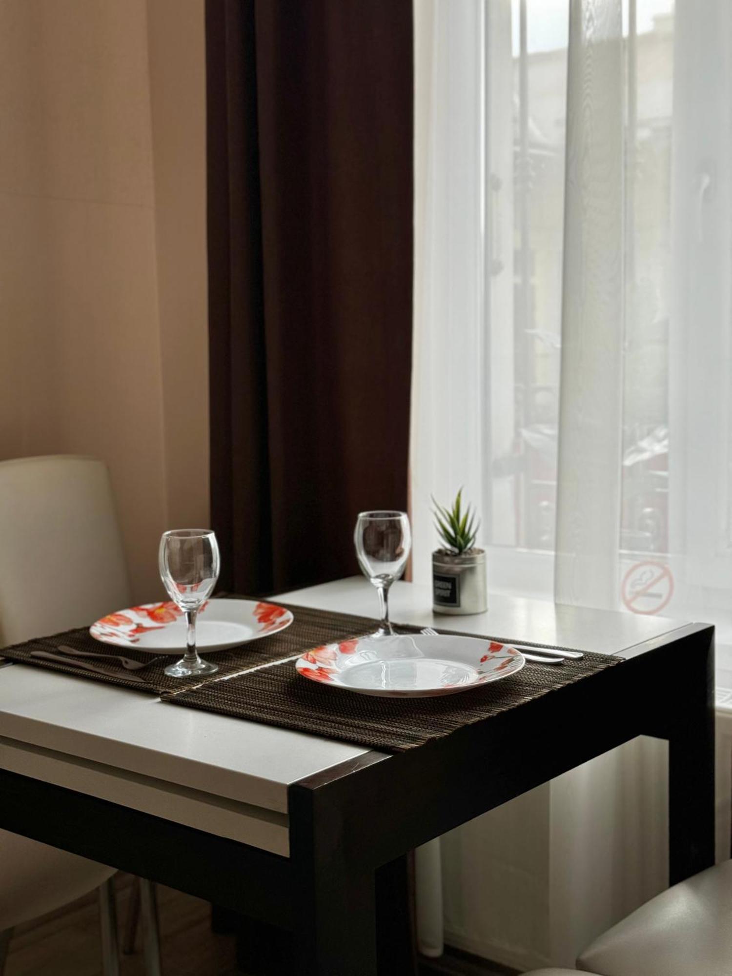 Opera House Apartment Leopoli Esterno foto