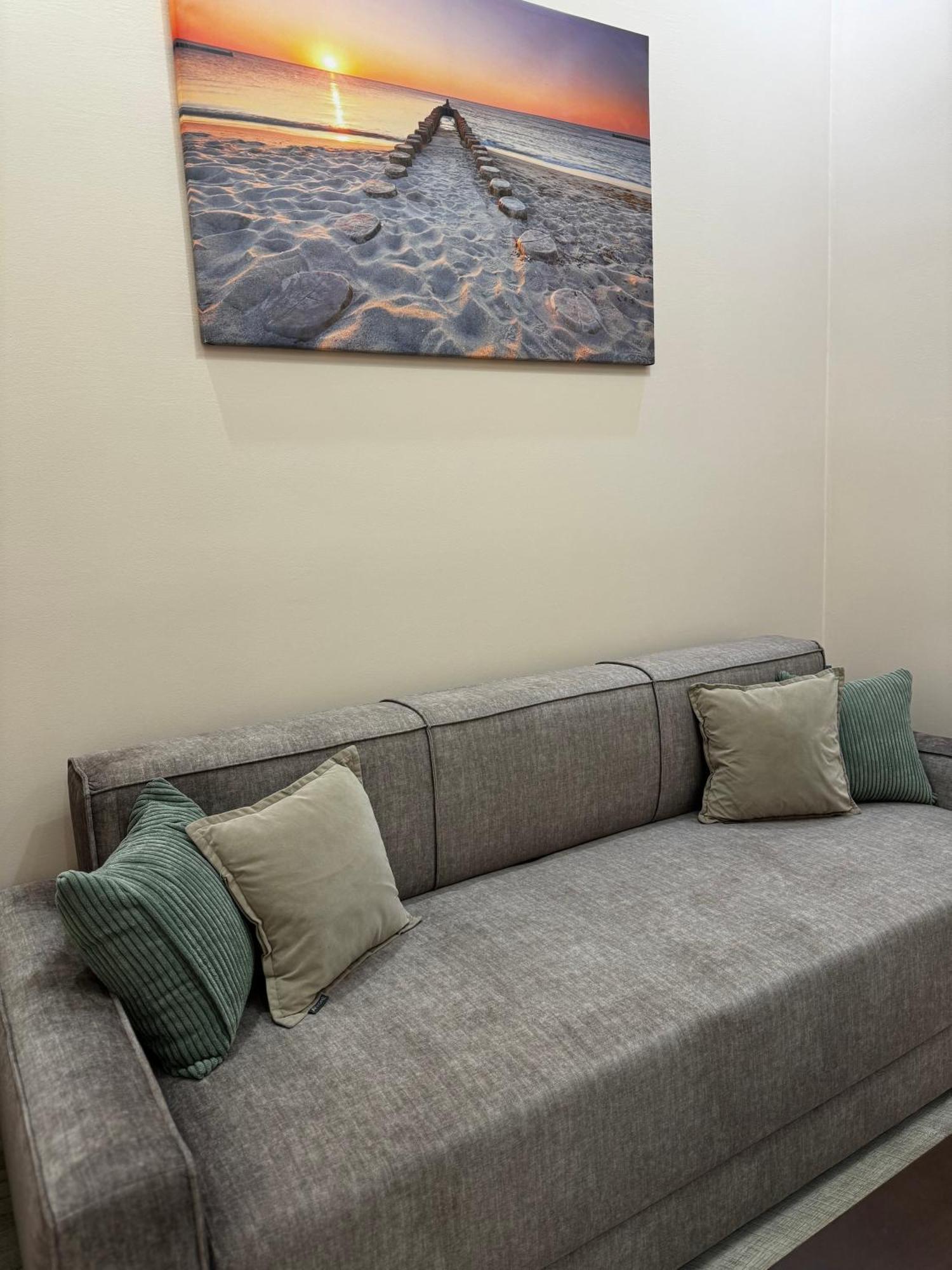 Opera House Apartment Leopoli Esterno foto